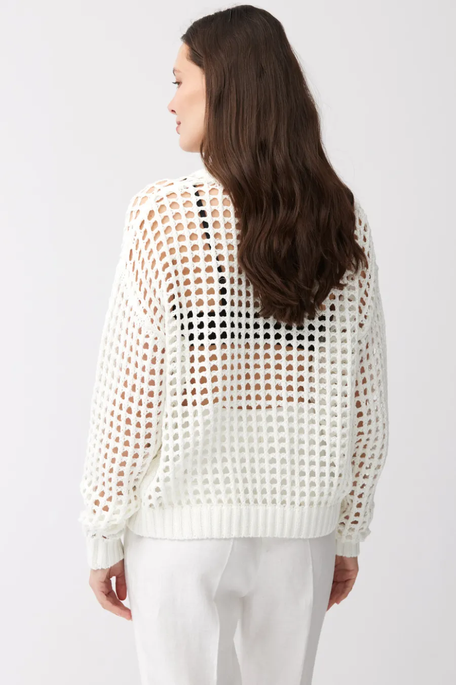 Ażurowy sweter off white z bawełny