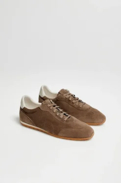 Brązowe retro sneakersy ze skóry zamszowej