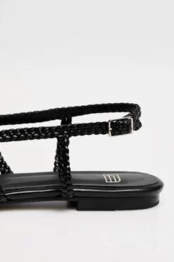 Czarne buty sling back ze skóry plecionej