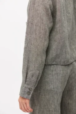 Krótki szary żakiet z lnu do garnituru