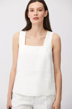 Lniany top off white z kwadratowym dekoltem