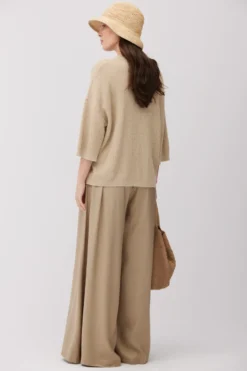 Luźny beżowy sweter z bawełną i lnem