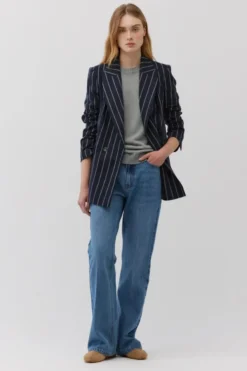 Niebieskie jeansy bootcut z wysokim stanem