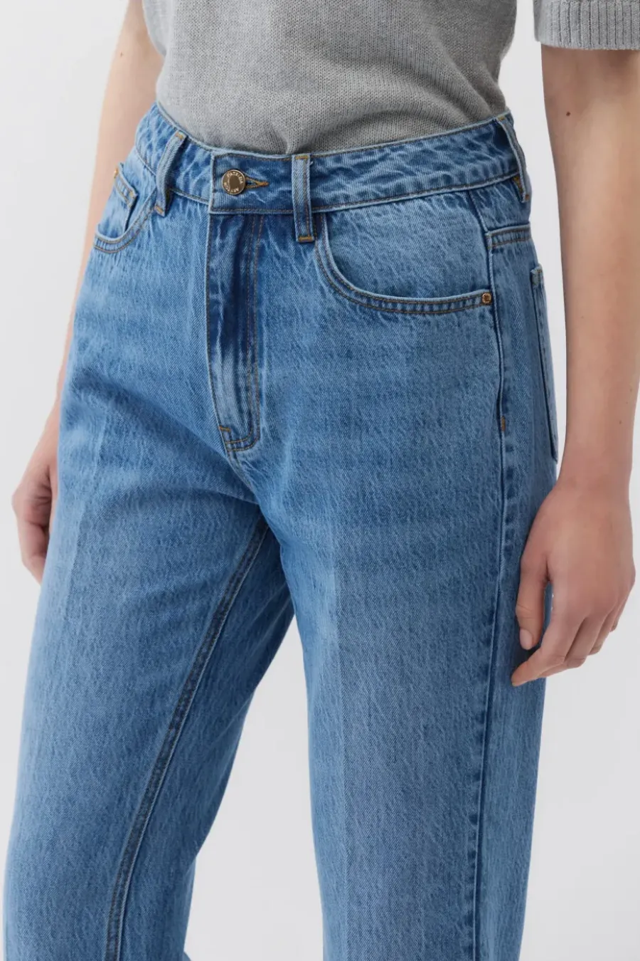 Niebieskie jeansy bootcut z wysokim stanem