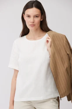 Pudełkowa bluzka off white z lnu