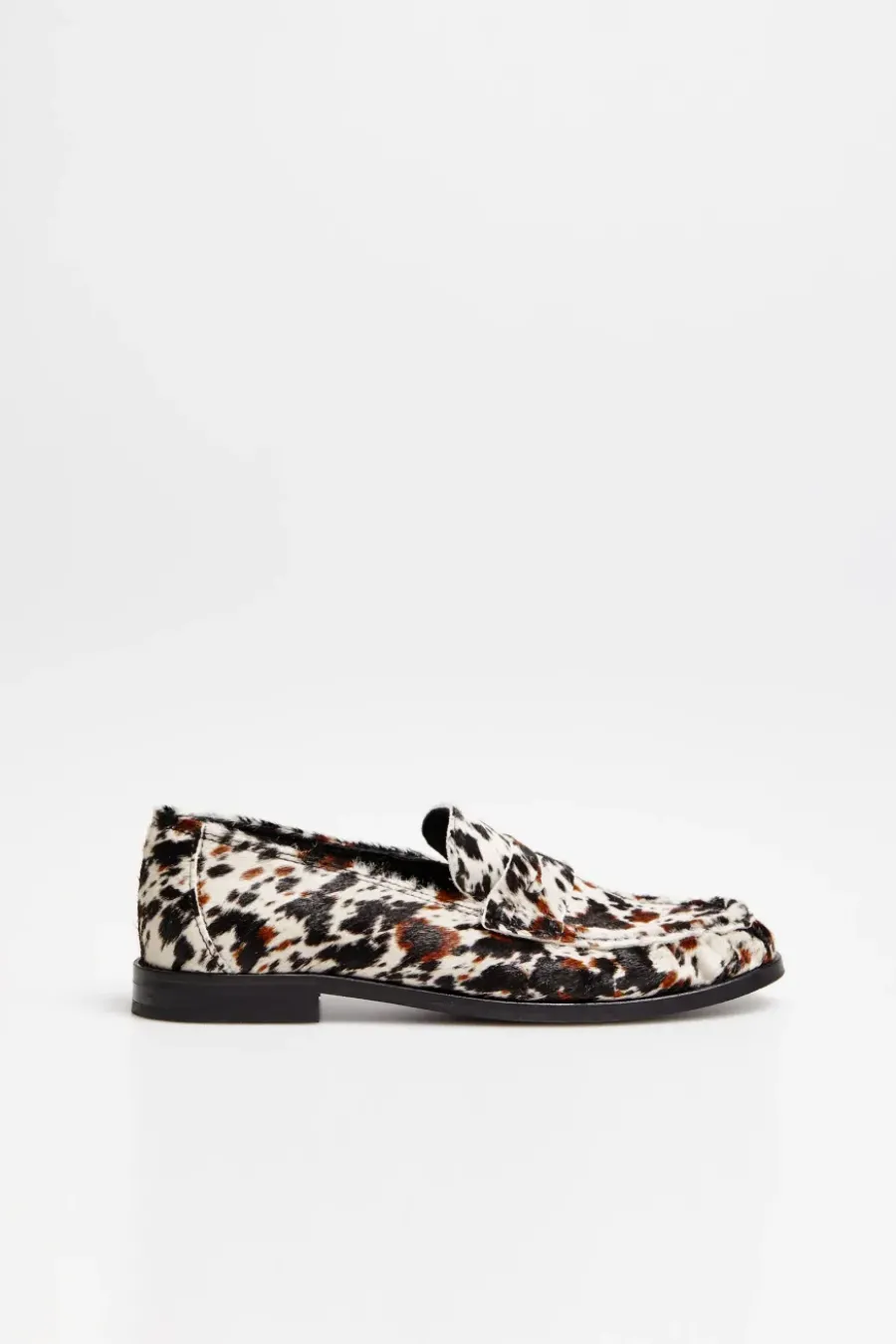 Skórzane loafersy w zwierzęcy deseń